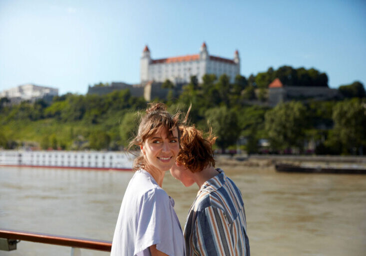 2422027-2348602-V1-P0