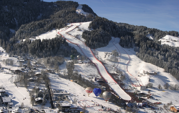 Kitzbühel Hahnenkamm  - © Herby ( Herbert ) Me - stock.adobe.com
