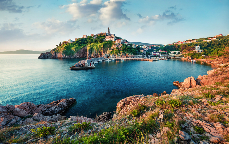 © Andrew Mayovskyy - stock.adobe.com - Vrbnik auf der Insel Krk