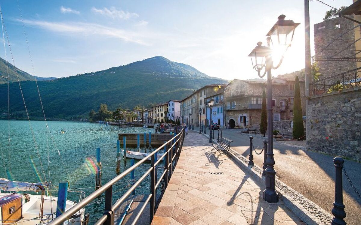 Lago d'Iseo - © Riccardo Meloni - Fotolia