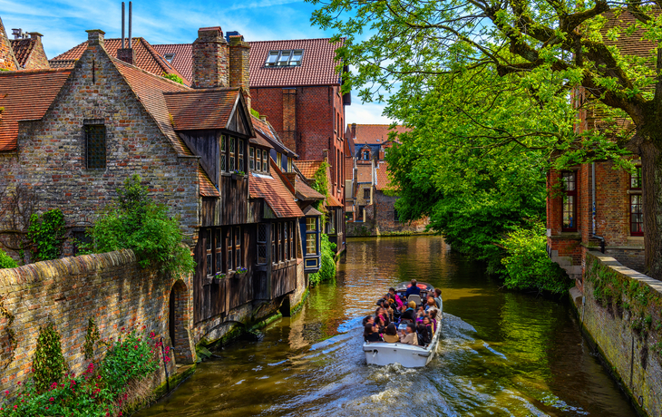 © Ekaterina Belova - stock.adobe.com - historische Innenstadt von Brügge