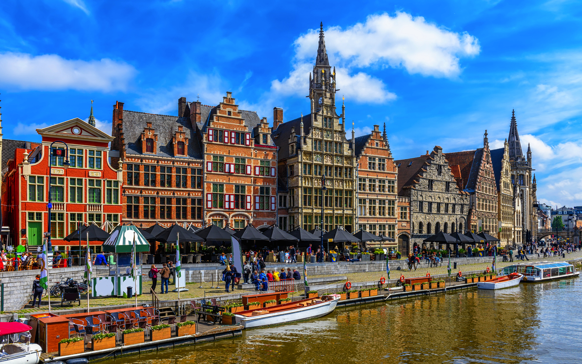 Blick auf den Graslei-Kai und den Fluss Leie im historischen Stadtzentrum von Gent - © Ekaterina Belova - stock.adobe.com