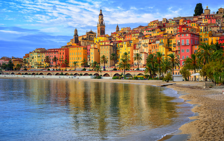 Menton in Südfrankreich - ©Boris Stroujko - stock.adobe.com
