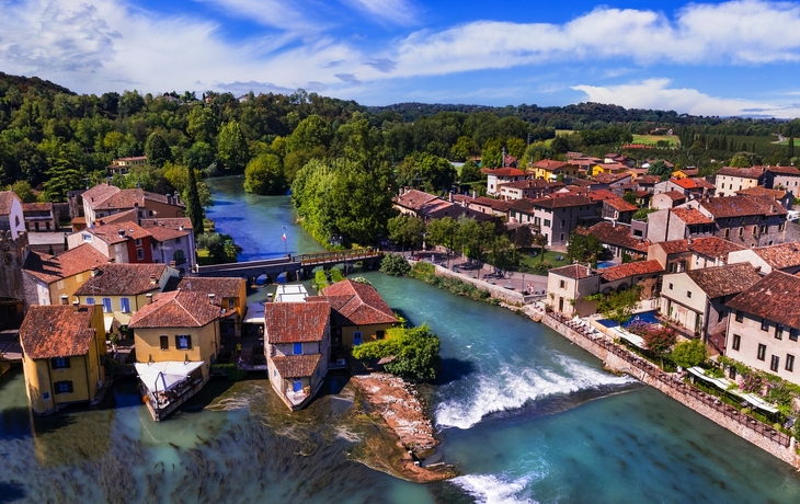 © leoks/Shutterstock