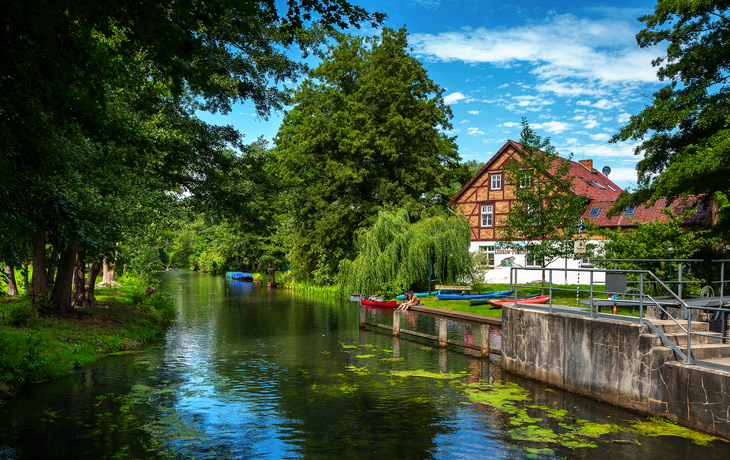 Schleuse im Spreewald nahe der Dubkowmühle - © spuno - stock.adobe.com