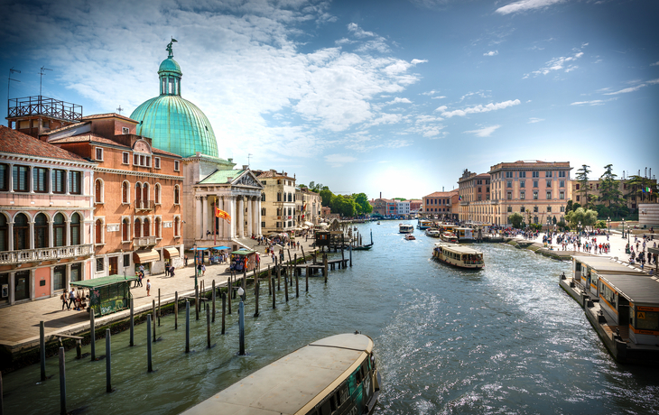 © U Catanisi/Shutterstock