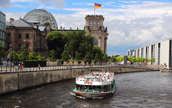 april agentur/Reederei Bruno Winkler Berlin