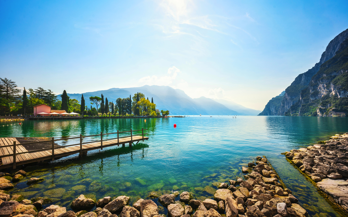 Pier in Riva del Garda - © stevanzz - stock.adobe.com
