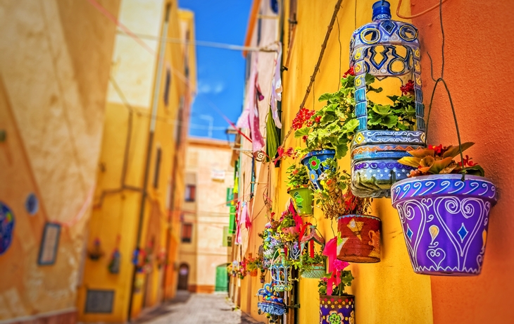 © refresh(PIX) - stock.adobe.com - Algheros Straßenkunst