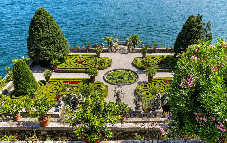 © elesi/Shutterstock