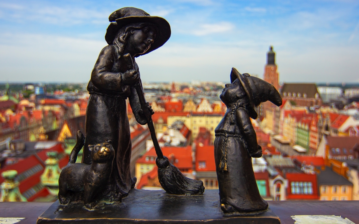 © Liya_Blumesser/Shutterstock