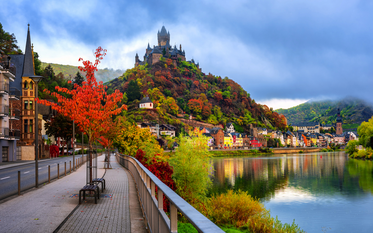 © Boris Stroujko/Shutterstock