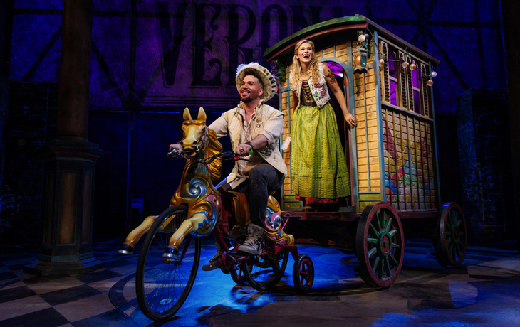 © Stage Entertainment GmbH - &Julia