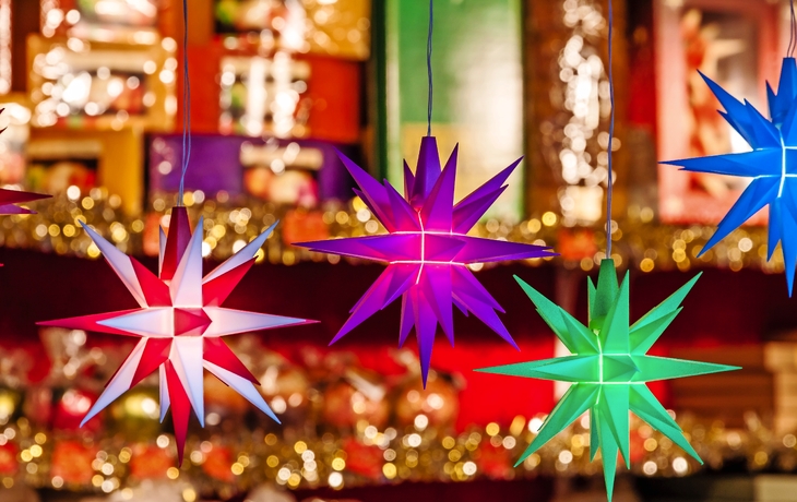 © pureshot - stock.adobe.com - Adventsstern