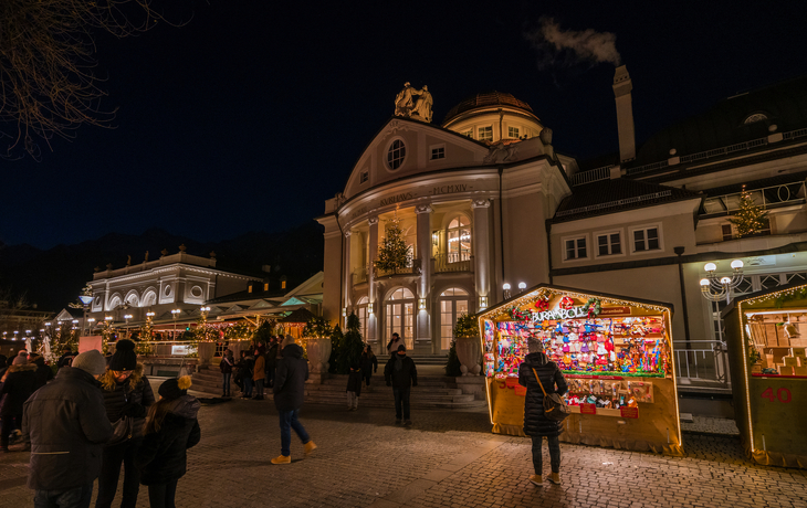 Weihnachtsmarkt in Meran, Italien - ©e55evu - stock.adobe.com