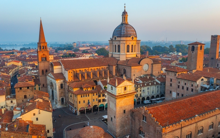 © trabantos/Shutterstock