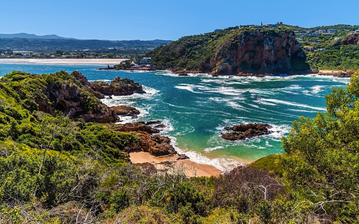 © Nicola Pulham/Shutterstock