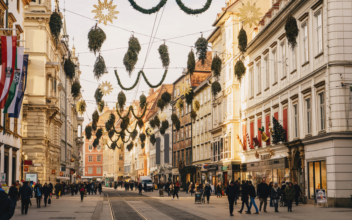 © Copyright (c) 2018 Calin Stan/Shutterstock.  No use without permission.