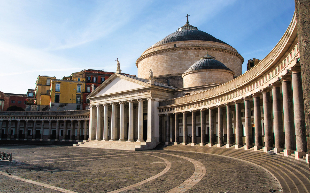 San Francesco di Paola - eine Kirche in Neapel, Italien - © laudibi - stock.adobe.com