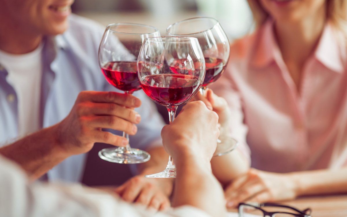 Geschäftsessen im Restaurant - © Vadym Huzhva - stock.adobe.com