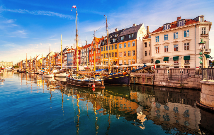 Nyhavn in Kopenhagen, Dänemark,  - © Sina Ettmer - stock.adobe.com