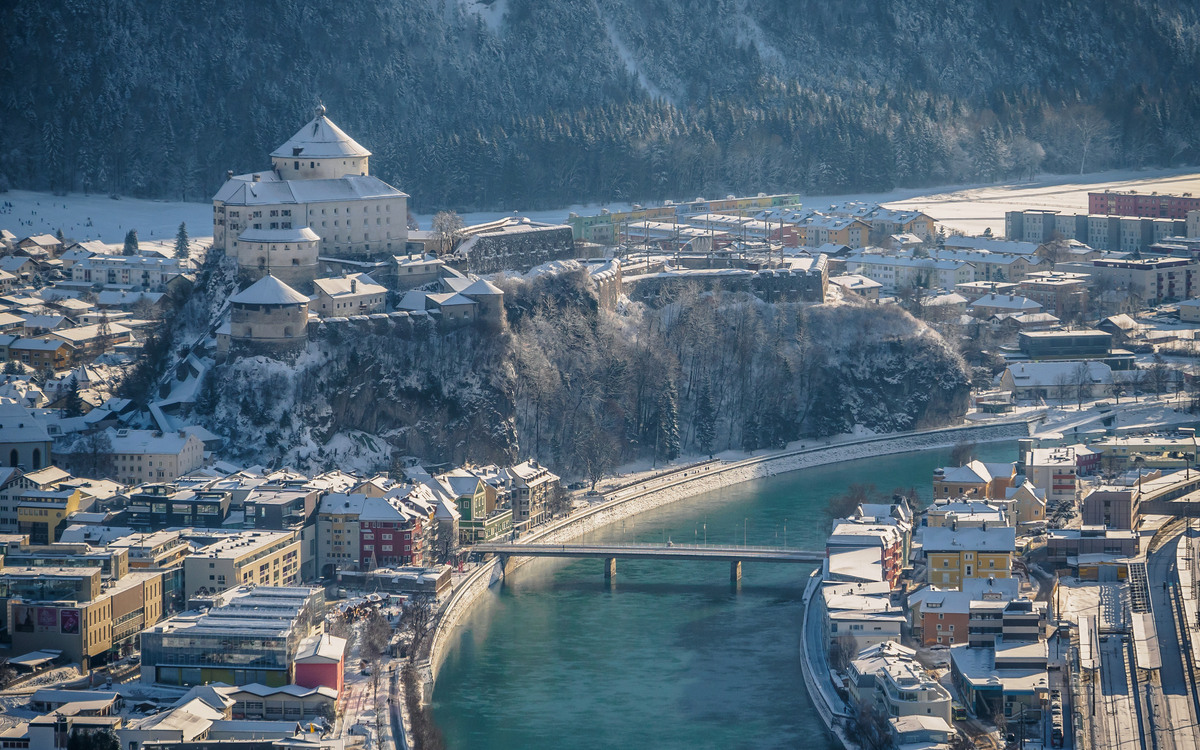 winterliches Kufstein - © pictureserver - stock.adobe.com