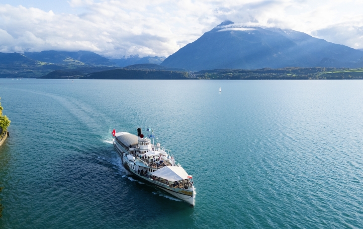Drone,Shot,Of,A,Ship,On,The,Lake,Thun,In - © Sally Rose Photography/Shutterstock