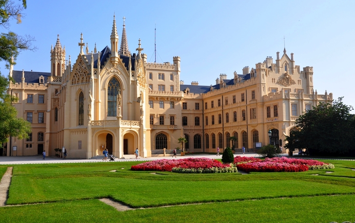 Schloss Lednice - © sangriana - stock.adobe.com