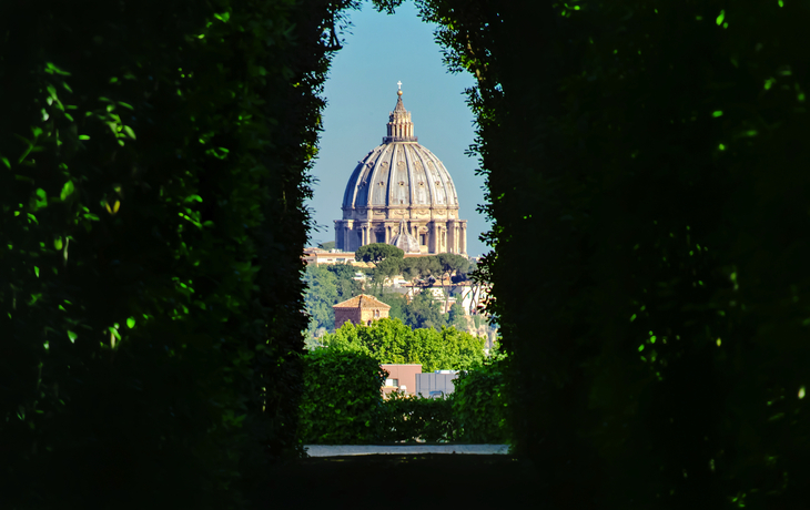 © RossHelen/Shutterstock